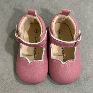 Lucky brand pink shoes for baby